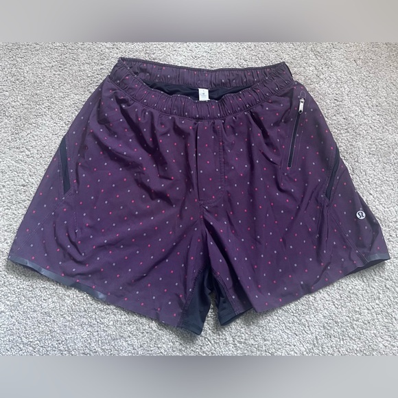 Lululemon Athletic Shorts Mens S, purple